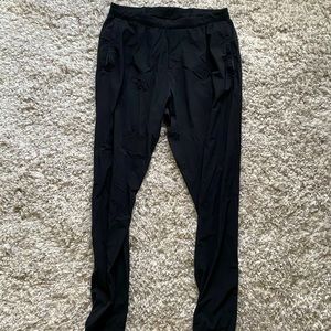 Lululemon. Large. Surge Joggers. Black.